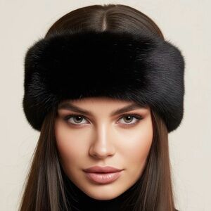 Elegant Black Fur Hand Warmer
